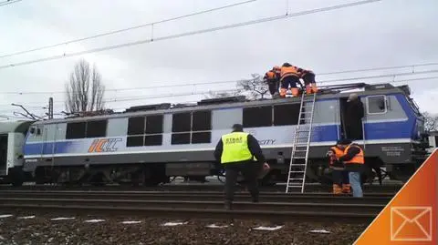 Uszkodzona sieć trakcyjna na zdjęciach internauty