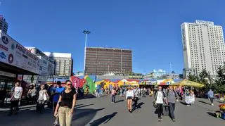 Popularna "patelnia" przy metrze Centrum