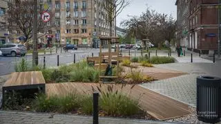 Na Dąbrowszczaków powstał parklet