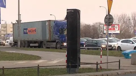 Miały zniknąć, a jednak zniknie z nich folia. Powrót fotoradarów