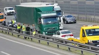 Zderzenie ciężarówki i osobowego na S8