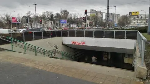 Zasypią tunel koło "pedetu". Przejście zastąpią zebry