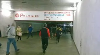Przejście jest nadal zamnięte 