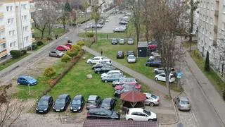 "Parking" przy ulicy Generała Sylwestra Kaliskiego 23