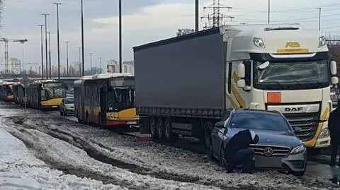 Awaria auta na Puławskiej, autobusy kursowały objazdami