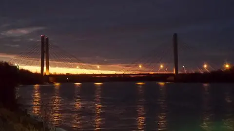 Mosty bez iluminacji. Miasto wyłączy światła w proteście