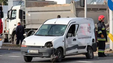 Wypadek na Jagiellońskiej zablokował dwa pasy