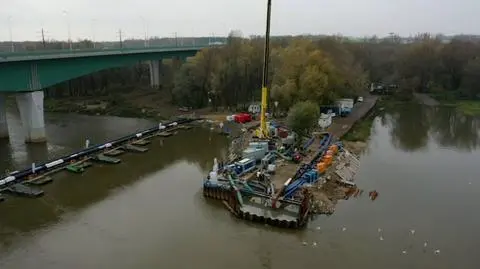 Ścieki z lewobrzeżnej Warszawy płyną już rurociągiem pod Wisłą