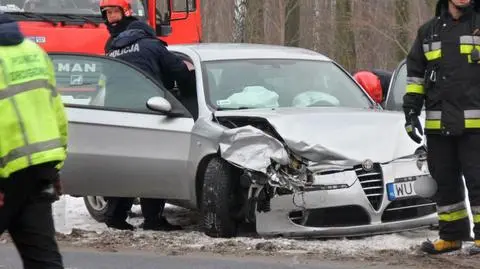 "Uszkodził cztery pojazdy i uciekł"