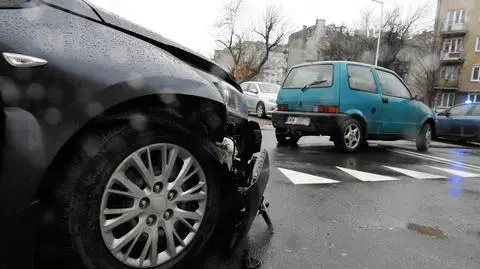 Policyjny pościg na Kamionku. Kierowca cinquecento nie zatrzymał się do kontroli