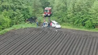 Spalony samochód pod Grodziskiem Mazowieckim