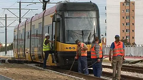 Testują przejazd tramwajowy - fot. Dawid Krysztofiński/tvnwarszawa.pl