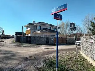 Prace na ulicy Kąty Grodziskie