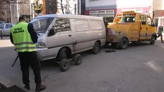 Akcja straży miejskiej na ulicy Chmielnej