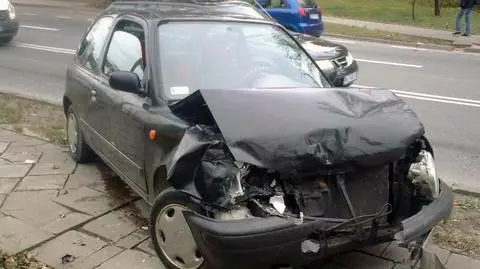 Kierowca spowodował wypadek i uciekł
