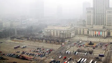 Pierwsza działka na placu Defilad pójdzie na sprzedaż