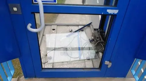 2 miliony złotych na 8 nowych wind