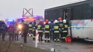 Wypadek autokaru i busa