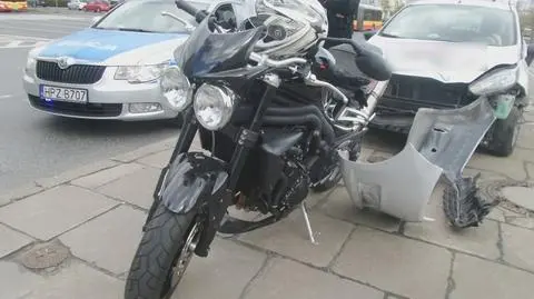 Motocyklista zderzył się z ochroniarzami