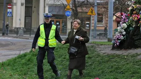 Policja poucza przy tęczy. Jest szansa na pasy?