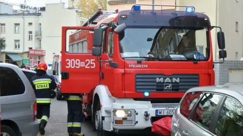 Pożar w mieszkaniu na Mokotowie. "Zapaliła się skrzynka elektryczna"
