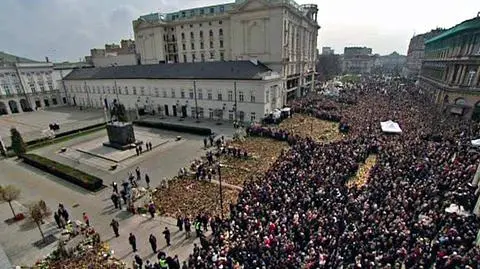 66 tysięcy osób przed Pałacem To jeszcze nie koniec?