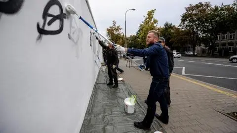 Wiceprezydent z wałkiem w dłoni. Polonia bez wulgaryzmów