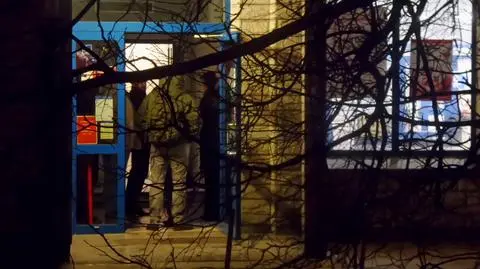 Napad na pocztę, mężczyzna miał grozić dziewczynce