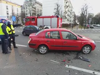 Zderzenie trzech aut w Śródmieściu