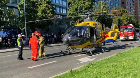 Śmigłowiec LPR lądował na środku ruchliwej arterii. Karetka nie była dostępna