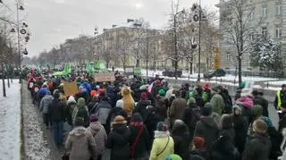 Uczestnicy marszu w Al. Ujazdowskich