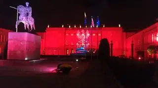 Iluminacja pałacu