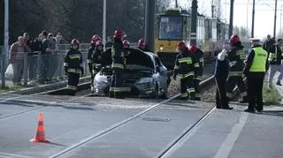 Zderzenie auta z tramwajem