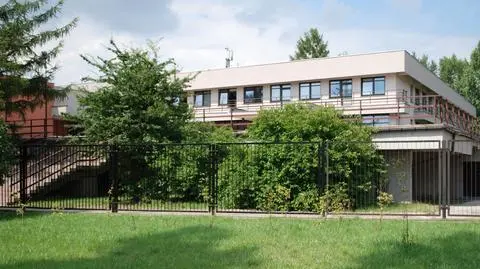 Zamiast podbijać kosmos, walczą o miedzę