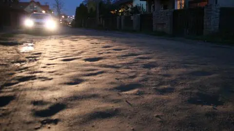 Współczesna jak średniowieczna ulica. Chcą remontu, ale nie chcą ruchu