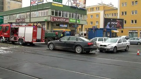 Zderzenie audi ze skodą na Woli