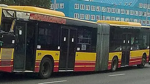 Jagiellońska: kolizja autobusu z ciężarówką