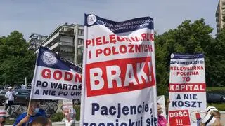 Strajk pielęgniarek przed Sejmem