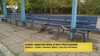 Samochód wpadł w wiaty przystankowe