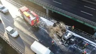 Pożar auta ciężarowego na Wisłostradzie