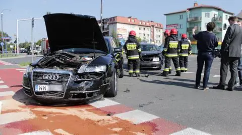 Saab i audi zderzyły się na skrzyżowaniu