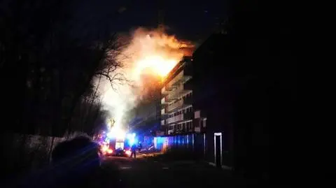 Pożar na budowie. Płonęły materiały