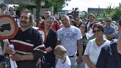 Protest mieszkańców, burmistrz wybuczana