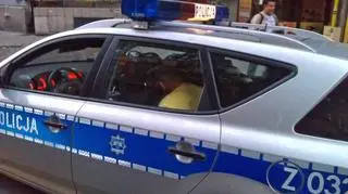 Uciekali kradzionym nissanem