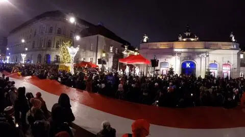 Przeciwko reformie sądownictwa. Protest przed Pałacem Prezydenckim i Senatem