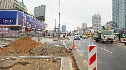 Budowa przejść na rondzie Dmowskiego. Zabiorą po jednym pasie Alej Jerozolimskich