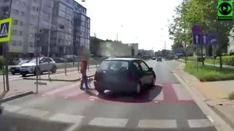 Niemal potrącił pieszą na pasach. "Wszyscy dookoła chwytali się za głowy"
