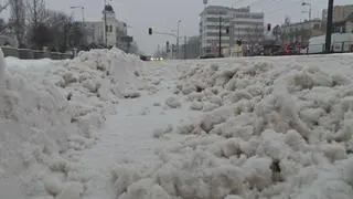 Trudne warunki drogowe na Puławskiej