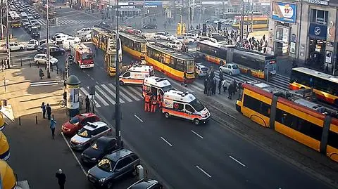 Zderzenie tramwajów sparaliżowało ruch w Śródmieściu i na Woli