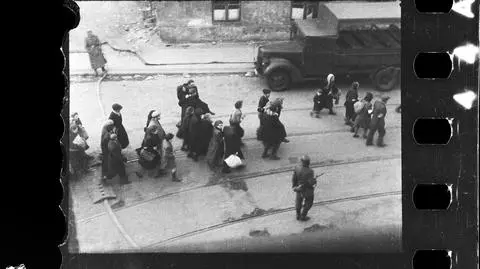 Żydzi prowadzeni na Umschlagplatz